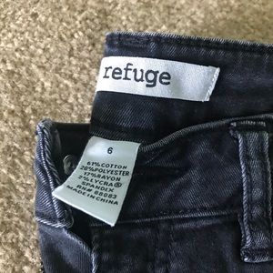 Refuge distressed black jeans